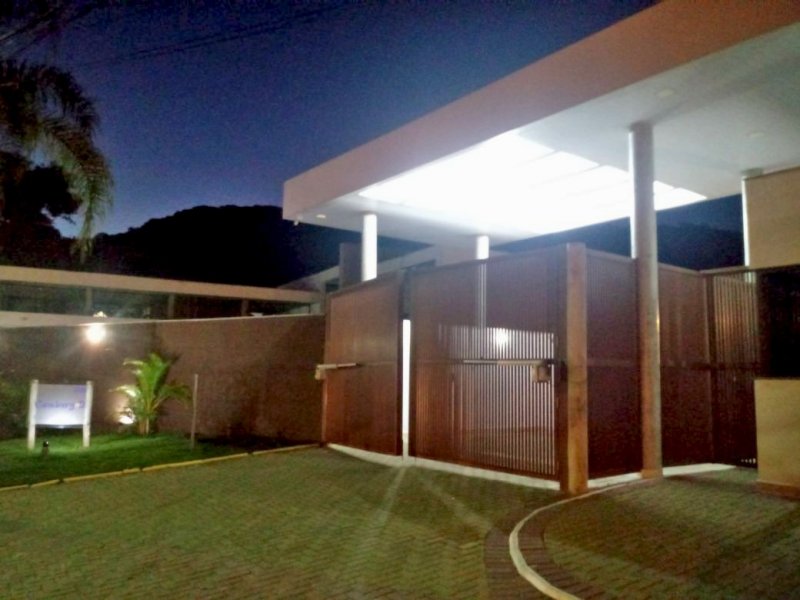 Casa Alto Padro - Venda - Camburi - So Sebastio - SP